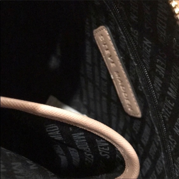 Steve Madden Dome Crossbody Bag - Picture 4 of 4